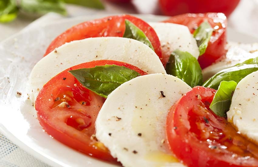 Salade caprese (tomaten-mozzarella) | Intermarché Salade caprese (tomaten-mozzarella) | Intermarché